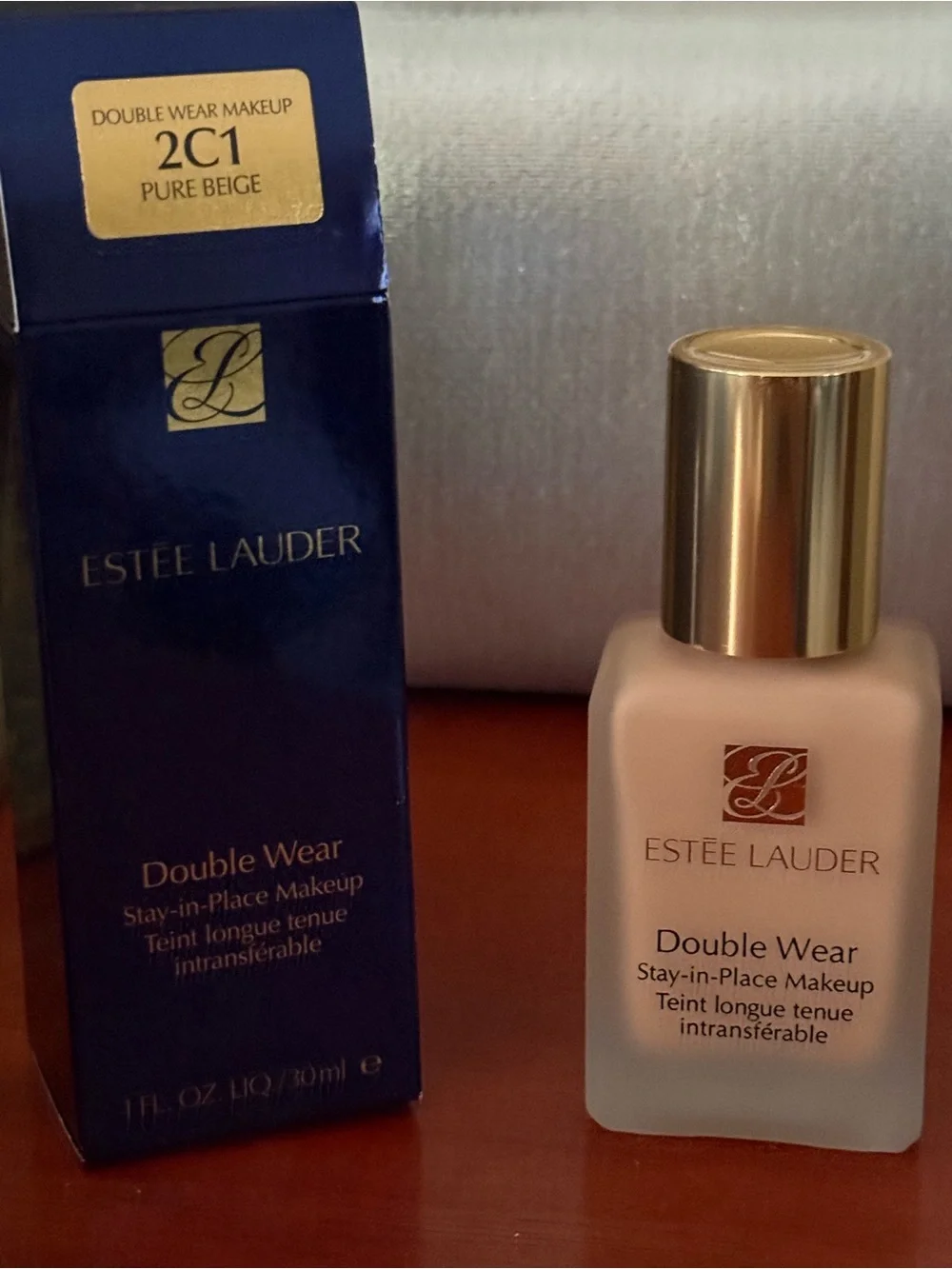Estee Lauder Double Wear Foundation - Beige with Gold Cap